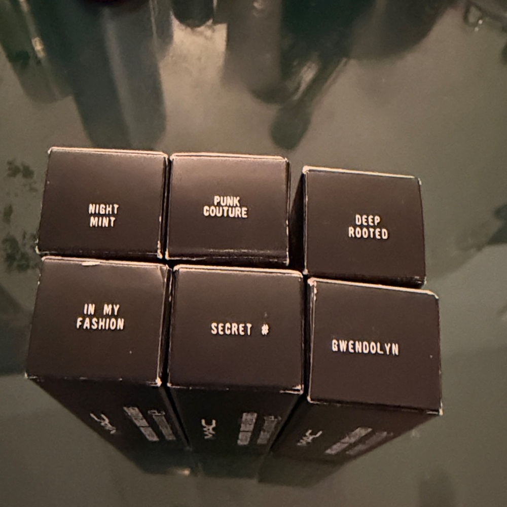 Vintage MAC Lipstick - Picture 2 of 5